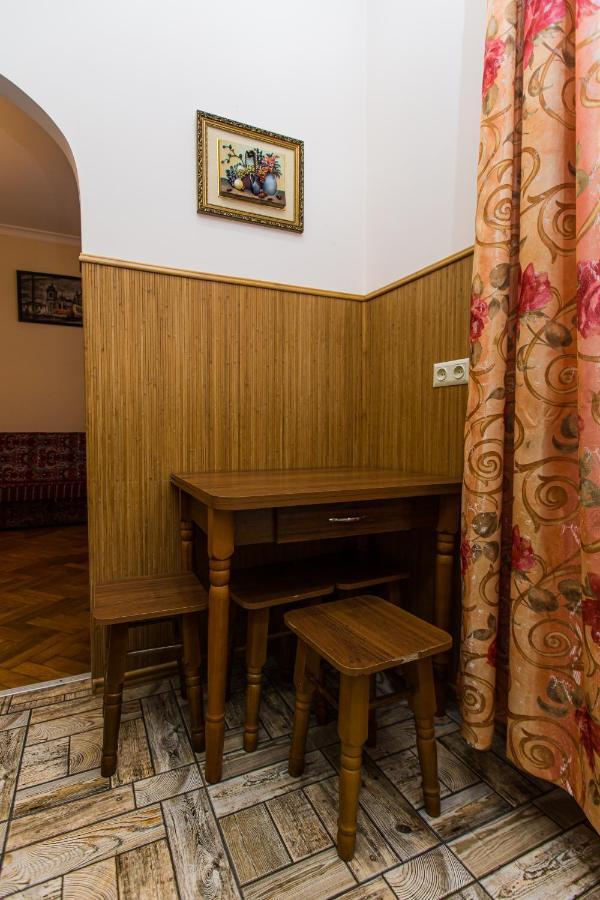 Квартира В Центрі Вулиця Балабана 29 Біля Краківського Ринку Lviv Eksteriør bilde